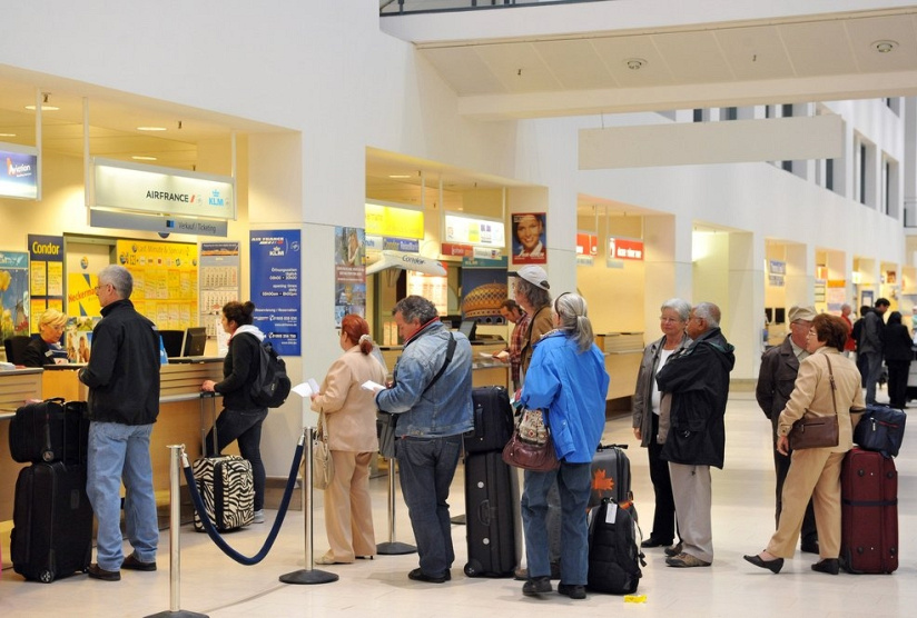 Rauchentwicklung legt Sicherheitskontrolle am Flughafen Bremen kurzzeitig lahm, © dpa