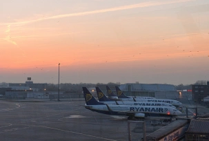 Flugzeuge der Ryanair am Flughafen Bremen., © dpa/Carmen Jaspersen