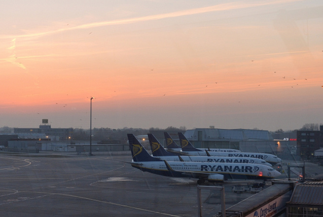 Flugzeuge der Ryanair am Flughafen Bremen., © dpa/Carmen Jaspersen