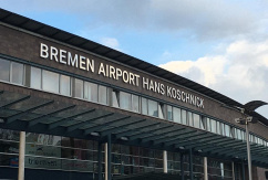 Das Terminal am Flughafen Bremen von außen., © Flughafen Bremen GmbH