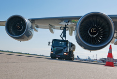 Betankung eines Airbus A380., © Adobe Stock/jrmedien_de