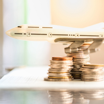 Luftfahrt braucht viel Geld., © Adobe Stock/Montri Thipsorn