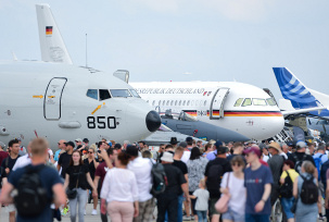 Besucher auf der ILA 2022., © Messe Berlin GmbH