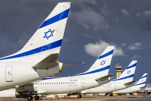 Geparkte Boeing 737 von El Al., © AirTeamImages.com/Ido Wachtel