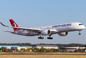 Turkish Airlines Airbus A350 im Endanflug., © AirTeamImages.com/Loredana Cioclei