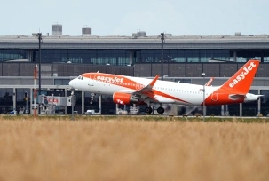 Ein Airbus A320 von Easyjet startet am Flughafen Berlin-Brandenburg., © DPA/Soeren Stache