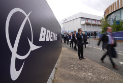 Boeing-Schild auf der Farnborough International Airshow, © DPA/Jonathan Brady