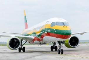 Airbus A220-300 der Air Baltic am Flughafen Düsseldorf, © Flughafen Düsseldorf