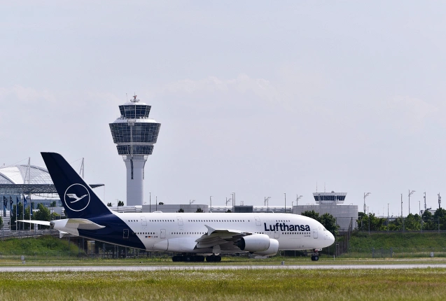 Ein Airbus A380 der Lufthansa am Flughafen München., © Lufthansa