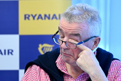 Ryanair-CEO Michael O'Leary im Rahmen einer Pressekonferenz in Wien mit dem Titel "Aktuelle Entwicklungen – Strategische Pläne für den Sommer, © DPA/Roland Schlager