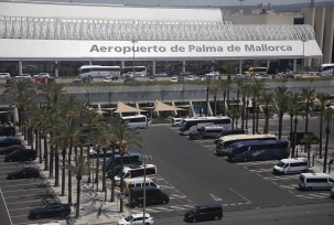 Terminal des Flughafen Mallorca., © DPA/Clara Margais