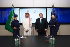 Vorstellung von Riyadh Air mit Airline-Vertretern und Flugbegleiterinnen, © Riyadh Air