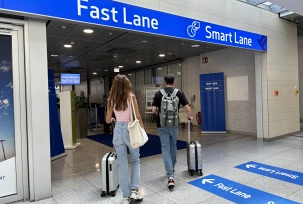 STR_SmartLane_Entry, © Flughafen Stuttgart