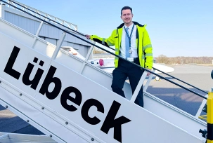 Nicolas Voß am Flughafen Lübeck., © Flughafen Lübeck