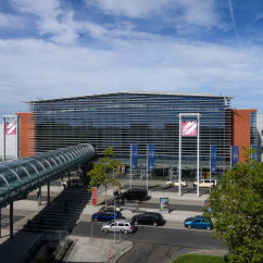 Blick auf den Flughafen Dresden., © DPA/Robert Michael