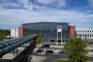 Blick auf den Flughafen Dresden., © DPA/Robert Michael