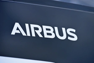 Das Airbus-Logo, © DPA/Malin Wunderlich
