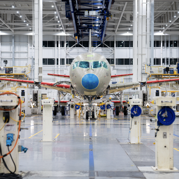 Airbus A220 in der Endmontage in Montreal., © Airbus Canada