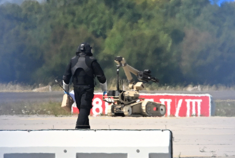 NATO bestätigt Sprengsatz an Drohne am Flughafen Leipzig/Halle, © DPA/Hendrik Schmidt