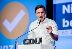 Sebastian Lechner, Landesvorsitzender der CDU Niedersachsen, spricht beim Landesparteitag., © DPA/Hauke-Christian Dittrich