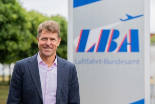 lexander Schott, neuer Präsident des Luftfahrt-Bundesamtes (LBA)., © DPA/Julian Stratenschulte