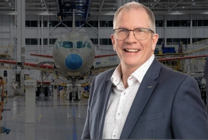 Rob Dewar, Vater der A220, © Airbus Canada/Montage: airliners.de