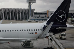 Eine der beiden Starlink-Antennen: Sie sind kaum noch wahrnehmbar., © airliners.de/Andreas Sebayang
