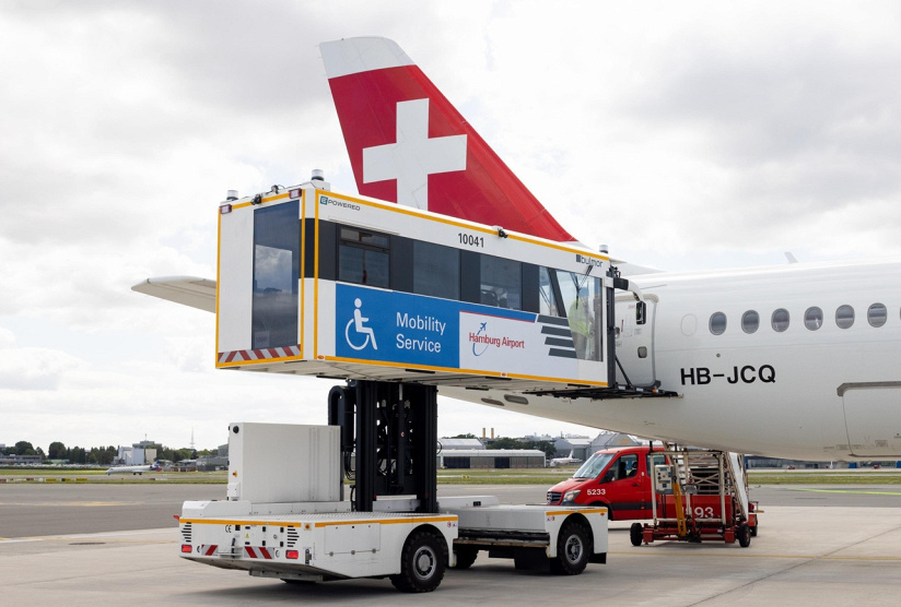 Flughafen Hamburg bestellt weitere Hebefahrzeuge für Passagiere mit eingeschränkter Mobilität, © Flughafen Hamburg