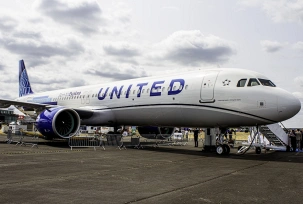 Ein Airbus A321 XLR in den Farben von United Airlines auf der Farnborough Airshow., © AirTeamImages.com/Darryl Morrell