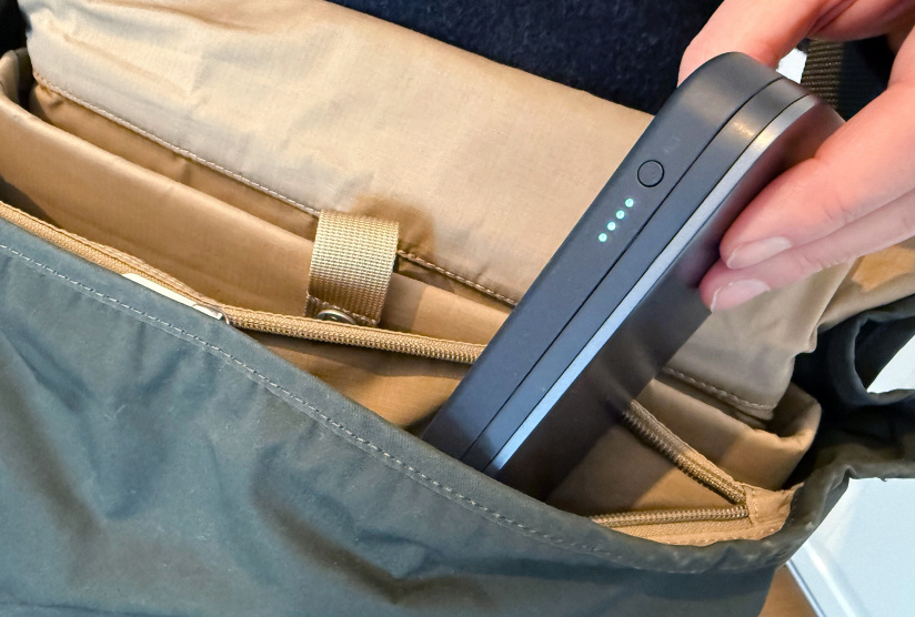 Powerbank im Flieger: Anzeichen und Regeln für kaputte Akkus, © DPA/Till Simon Nagel/dpa-tmn