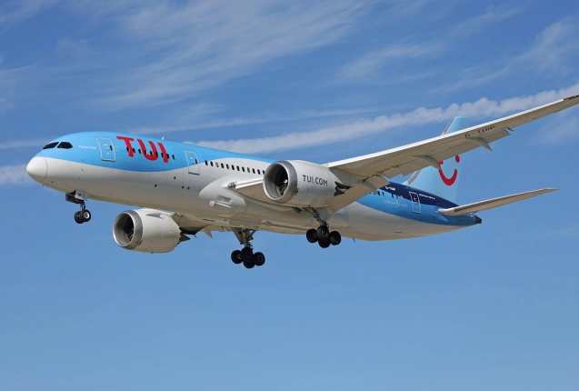 Boeing 787 der Tui, © AirTeamImages.com/Simon Willson