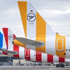 Condor-Flugzeuge in Frankfurt., © Condor