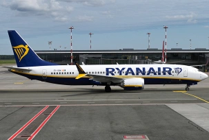 Boeing 737 Max 8 von Ryanair am Flughafen von Riga., © AirTeamImages.com/Mehrad Watson