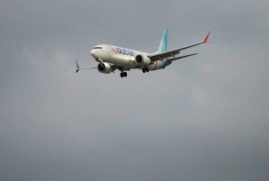 Ein Flugzeug der Fluggesellschaft FlyDubai., © DPA/Ohad Zwigenberg/AP
