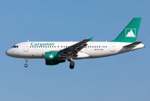 Ein Airbus A319 von Carpatair., © AirTeamImages.com/Paul Buchroeder