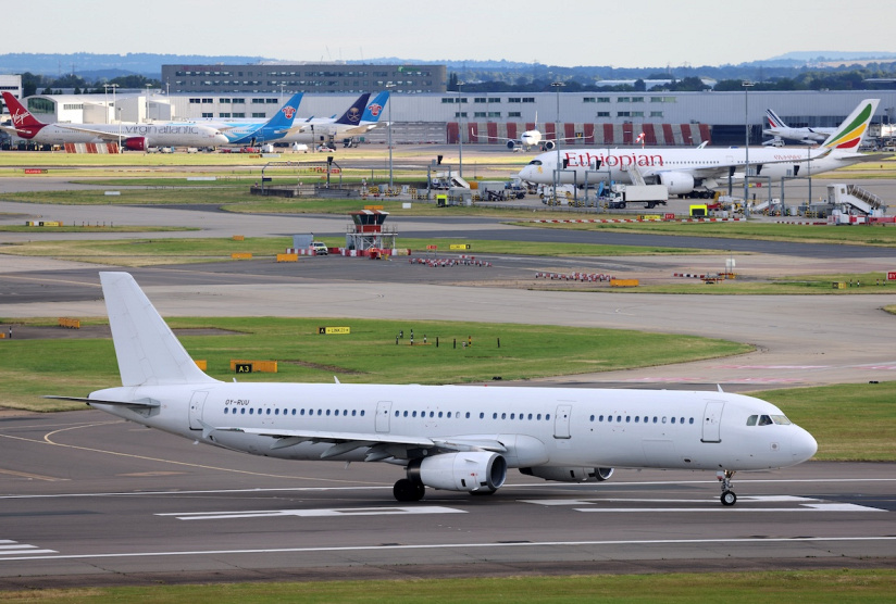 Leav Aviation erweitert Flotte um Airbus A321 von DAT Lithuania, © AirTeamImages.com/Derek Pedley